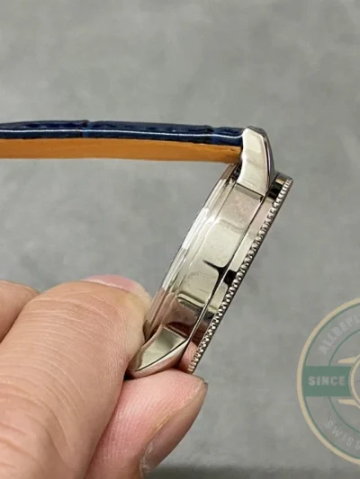 Replica Breitling Navitimer Women Blue Crocodile 35mm A17395161C1P1 - Luxury Replica Watch