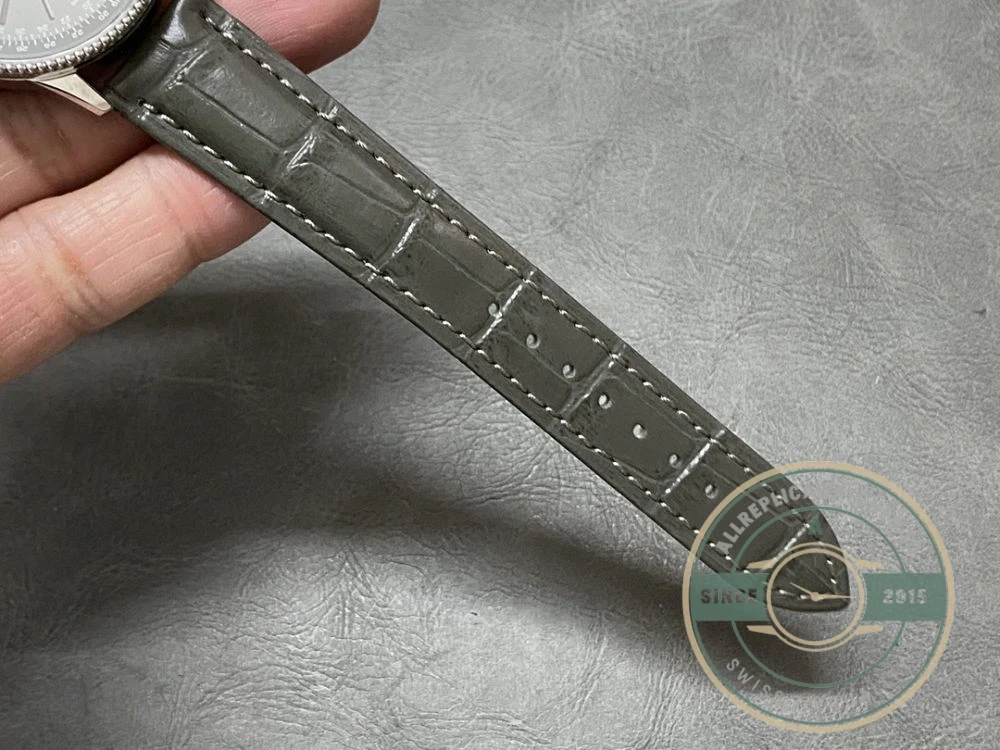 Replica Breitling Navitimer Women Crocodile 36 mm A17327381B1P1 - 1:1 Swiss Replica Watch