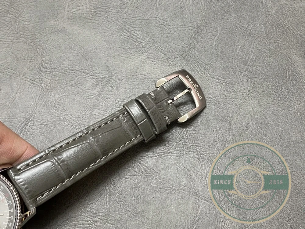 Replica Breitling Navitimer Women Crocodile 36 mm A17327381B1P1 - High-Grade Replica Watch