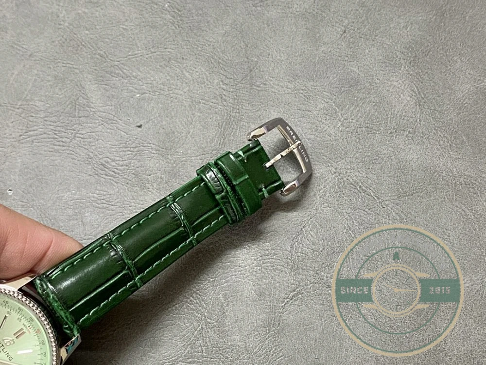 Replica Breitling Navitimer Women Green Dial Crocodile 35mm A17395361L1P1 - 1:1 Swiss Replica Watch