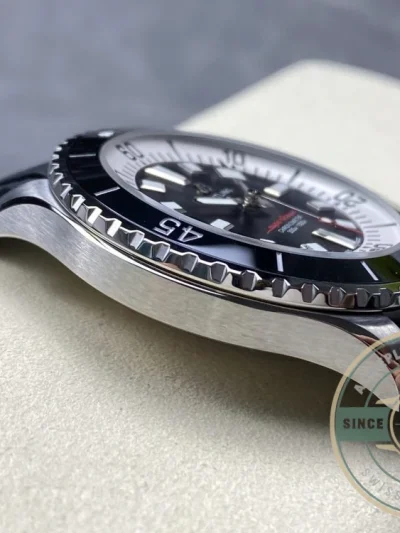 Replica Breitling Superocean Black Dial Stainless Steel 42 mm A17375211B1S1 - 1:1 Swiss Replica Watch