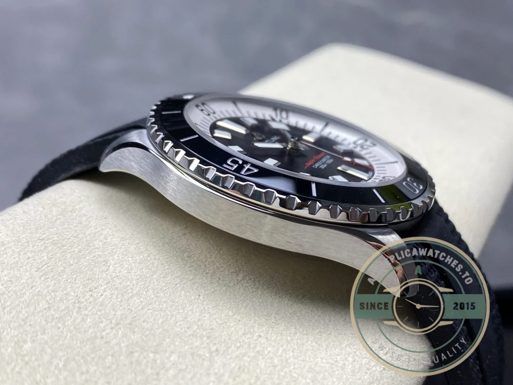 Replica Breitling Superocean Black Dial Stainless Steel 42 mm A17375211B1S1 - 1:1 Swiss Replica Watch