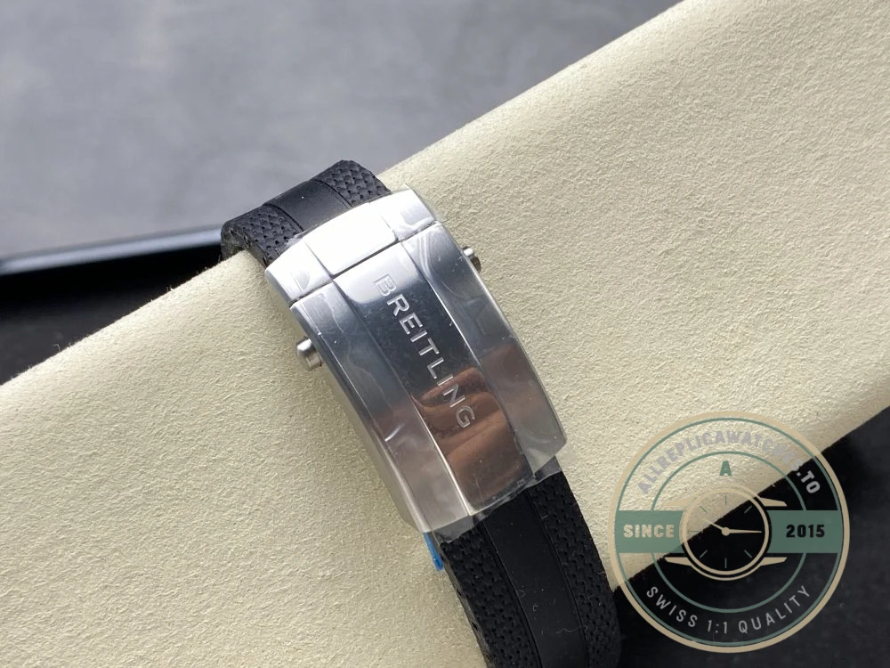 Replica Breitling Superocean Green 44 mm A17376211L2S1 - High-Grade Replica Watch
