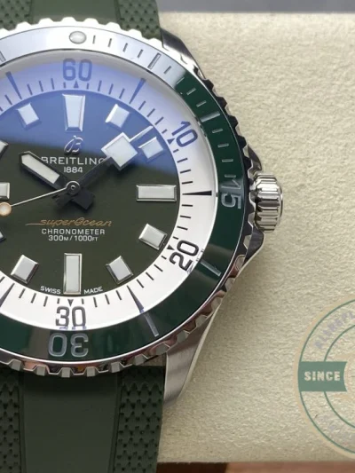 Replica Breitling Superocean Men Green Rubber 44 mm A17376A31L1S1 - Swiss-Made Clone Watch