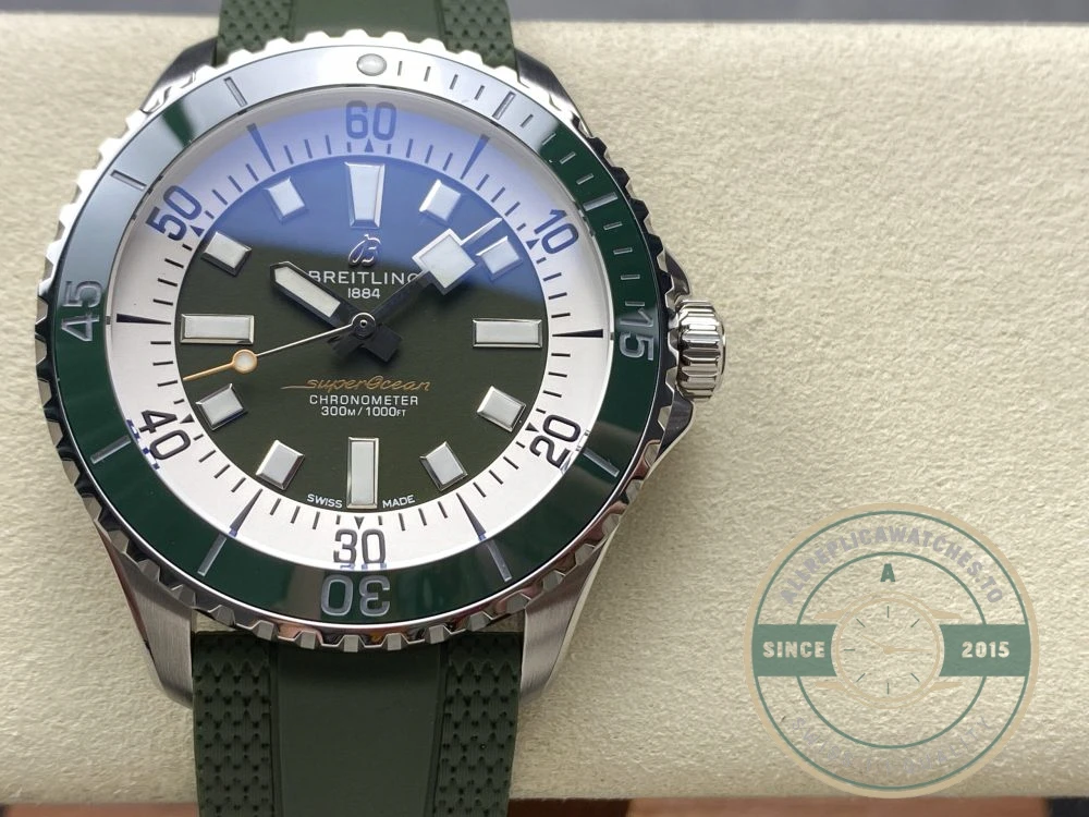 Replica Breitling Superocean Men Green Rubber 44 mm A17376A31L1S1 - Swiss-Made Clone Watch