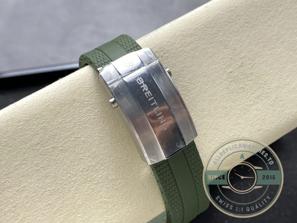 Replica Breitling Superocean Men Green Rubber 44 mm A17376A31L1S1 - Premium Super Clone Watch
