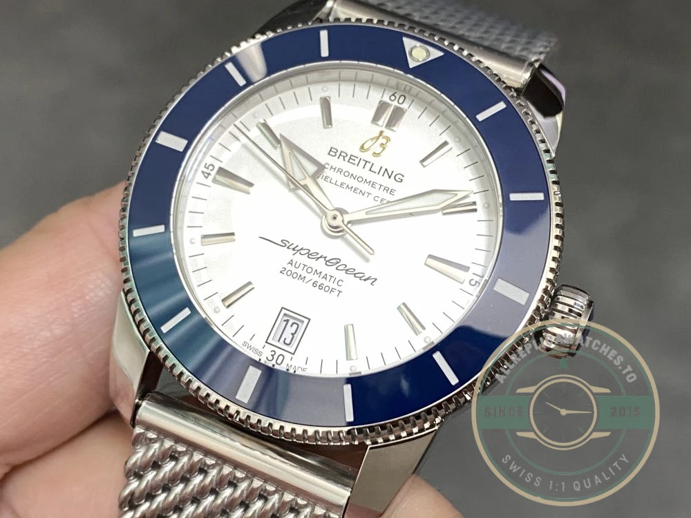 Replica Breitling Superocean Silver Dial Stainless Steel 42 mm AB201016G827 - Swiss Movement Replica Watch