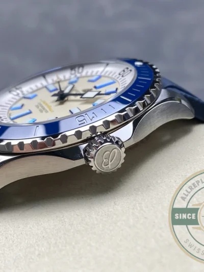 Replica Breitling Superocean Silver Rubber 42 mm A17375E71G1S1 - Swiss-Made Clone Watch
