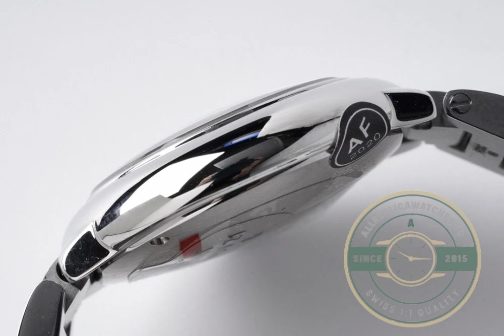 Replica Cartier Ballon Bleu de Cartier 28 mm series WSBB0067 - Budget Luxury Replica Watch