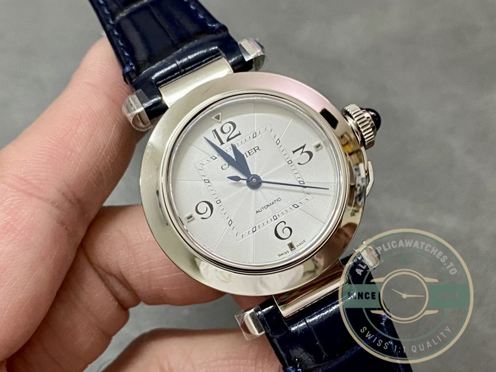 Replica Cartier Pasha de Cartier Alligator 30 mm WSPA0010 - Top-Tier Swiss Replica Watch