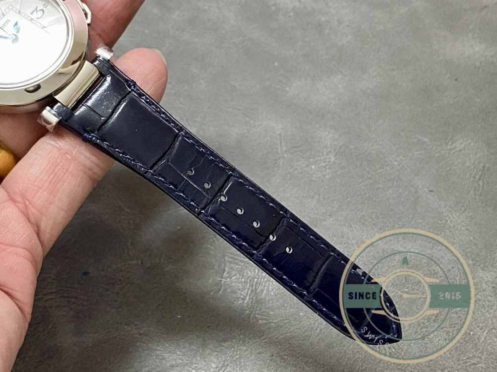 Replica Cartier Pasha de Cartier Alligator 30 mm WSPA0010 - Swiss Movement Replica Watch
