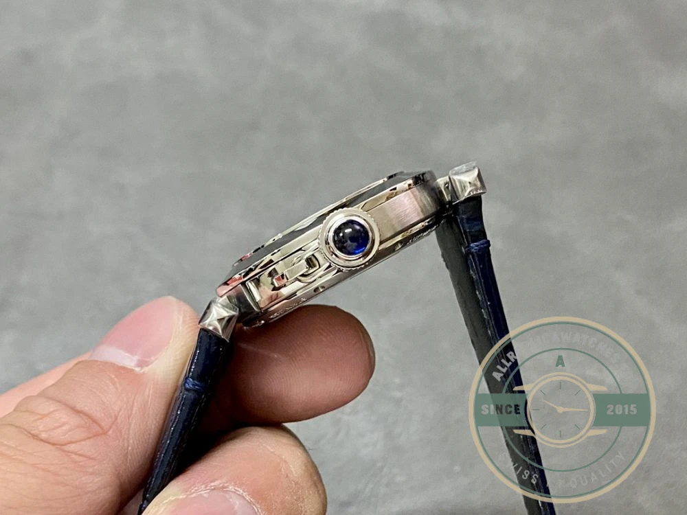 Replica Cartier Pasha de Cartier Alligator 30 mm WSPA0010 - Budget Luxury Replica Watch