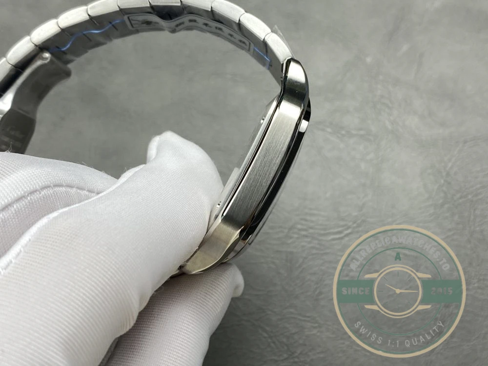 Replica Cartier Santos Grey Steel 47.5mm WSSA0037 - Swiss-Made Clone Watch