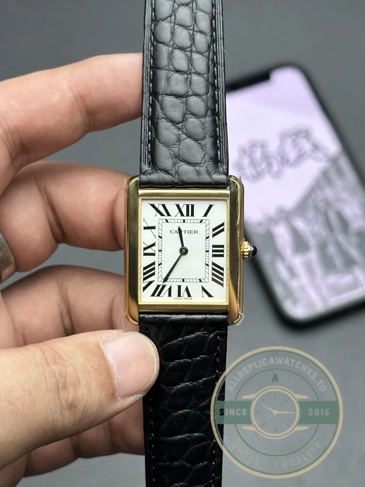 Replica Cartier Tank Louis Quartz Alligator 24.4 mm W5200002 - Top-Tier Swiss Replica Watch