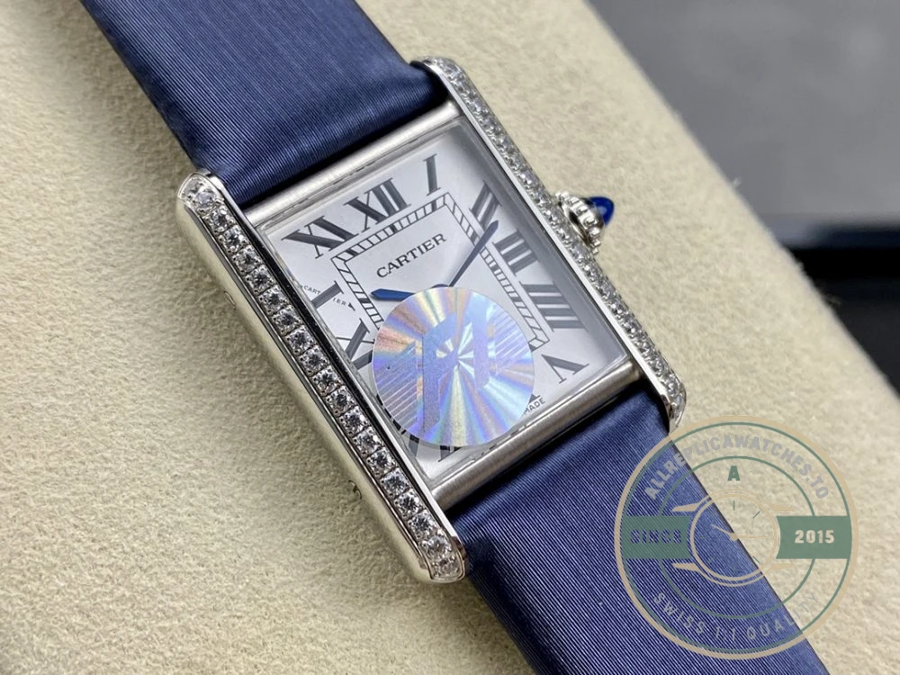 Replica Cartier Tank Must Women Silver 22 mm W4TA0011 - Luxury Replica Watch