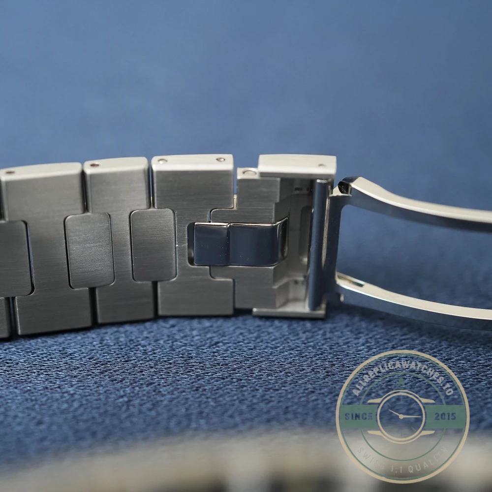 Replica Cubitus 5821/1A Patek Philippe 45 mm Green Dial - Top-Tier Swiss Replica Watch
