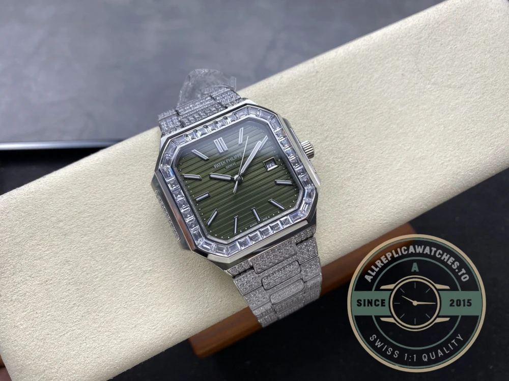Replica Cubitus 5821/1AR Patek Philippe 45 mm Green Dial, Diamond - Swiss-Made Clone Watch