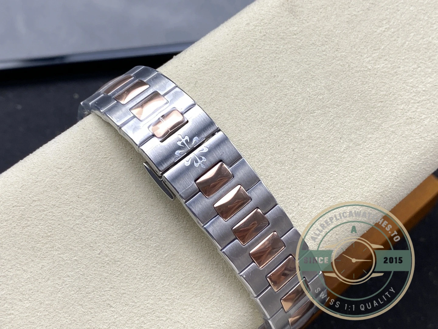 Replica Cubitus 5821 Patek Philippe 45 mm Steel Rose Gold - Premium Super Clone Watch