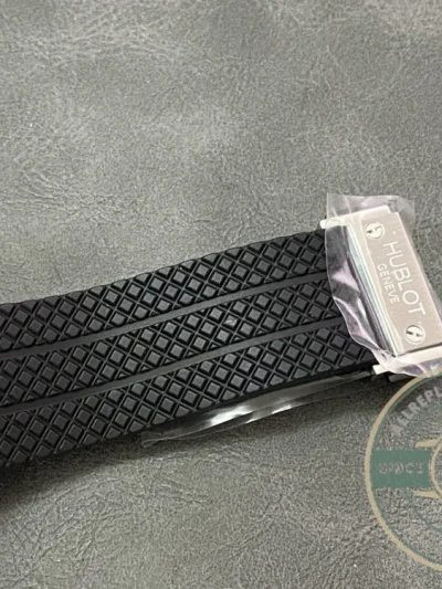 Replica Hublot Big Bang 44mm Black Rubber 301.SB.131.RX - Top-Tier Swiss Replica Watch