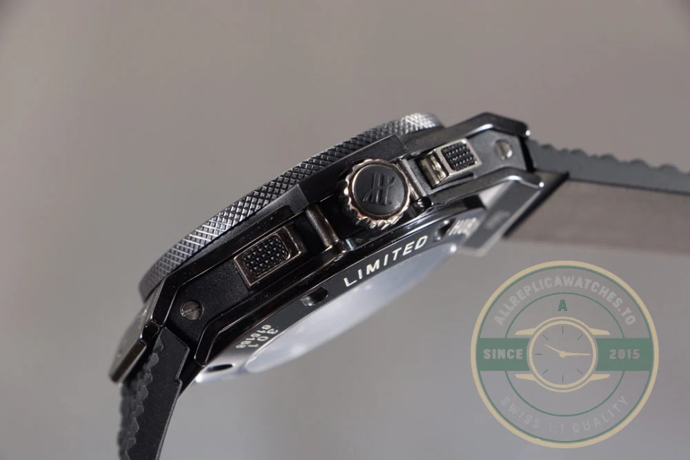 Replica Hublot Big Bang Chronograph Carbon Black Dial - Premium Super Clone Watch