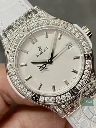 Replica Hublot Classic Fusion 33mm Diamond 581.NE.2010.LR.1204 - Affordable Super Clone Watch