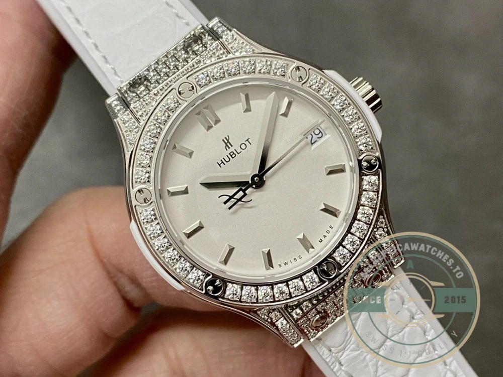 Replica Hublot Classic Fusion 33mm Diamond 581.NE.2010.LR.1204 - Affordable Super Clone Watch