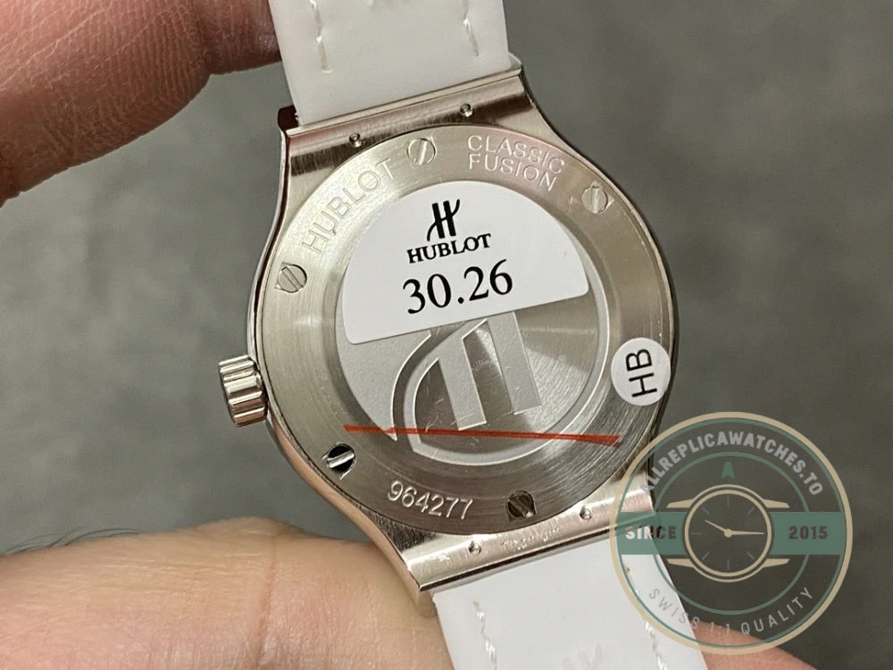 Replica Hublot Classic Fusion 33mm Diamond 581.NE.2010.LR.1204 - Best Quality Replica Watch
