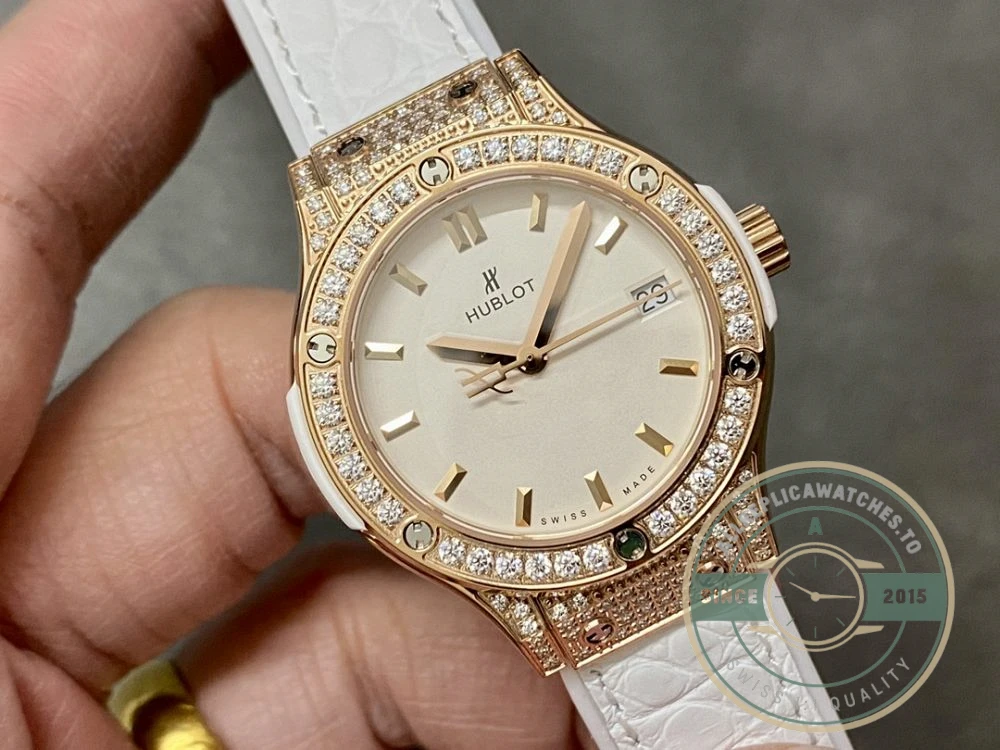 Replica Hublot Classic Fusion 33mm Gold 581.OE.2080.LR.1204 - Swiss-Made Clone Watch