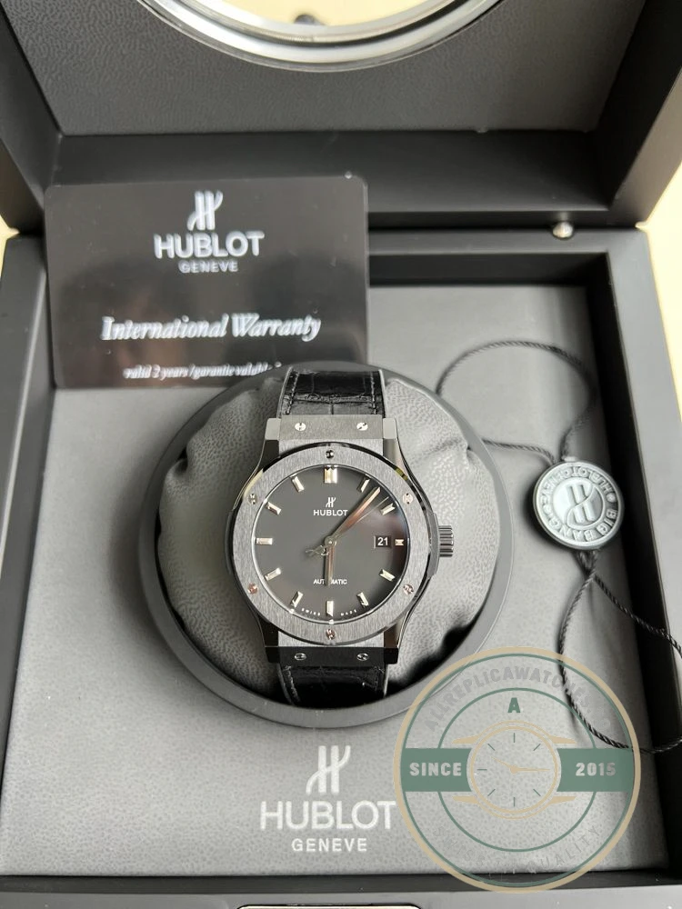 Replica Hublot Classic Fusion 42mm 542.CM.1171.RX - High-Grade Replica Watch