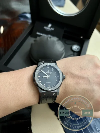 Replica Hublot Classic Fusion 42mm 542.CM.1171.RX - Luxury Replica Watch