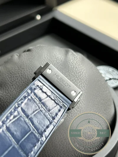 Replica Hublot Classic Fusion 42mm 542.CM.7170.RX - Swiss Movement Replica Watch