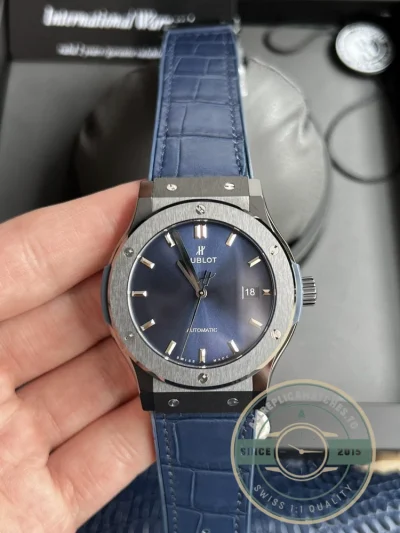 Replica Hublot Classic Fusion 42mm 542.CM.7170.RX - Premium Super Clone Watch