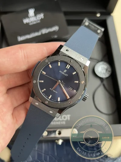 Replica Hublot Classic Fusion 42mm 542.NX.7170.RX - Budget Luxury Replica Watch