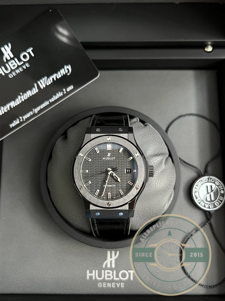 Replica Hublot Classic Fusion 542.CM.1770.RX 42mm Carbon Dial - Swiss Movement Replica Watch