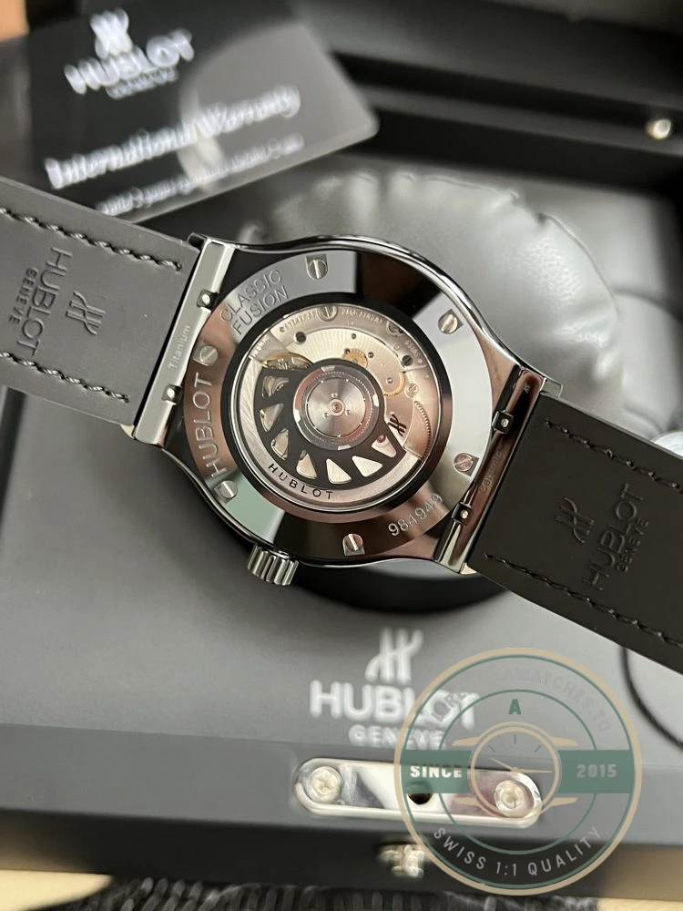 Replica Hublot Classic Fusion 542.CM.1770.RX 42mm Carbon Dial - High-Grade Replica Watch