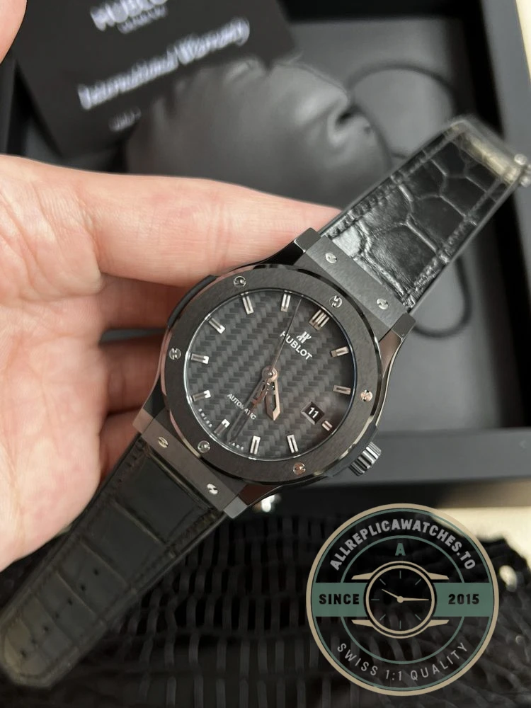 Replica Hublot Classic Fusion 542.CM.1770.RX 42mm Carbon Dial - Top-Tier Swiss Replica Watch