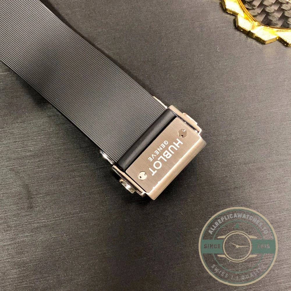 Replica Hublot Classic Fusion Carbon Dial 45mm 541.NX.2610.LR - Luxury Replica Watch