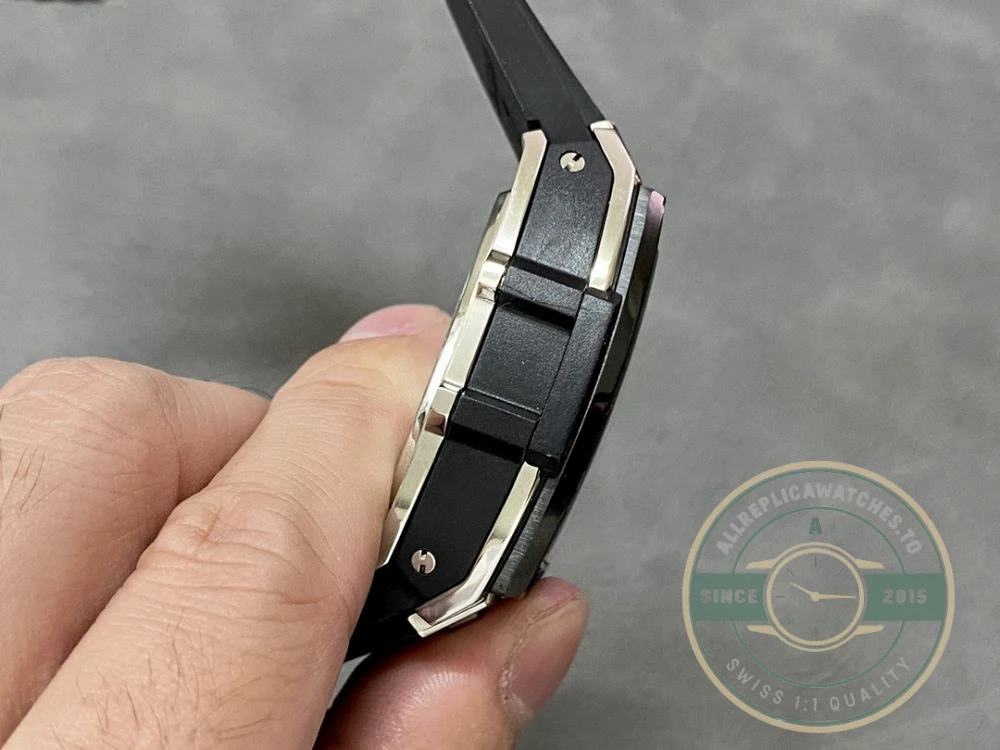 Replica Hublot Spirit of Big Bang 42mm Silver Dial 642.NM.0170.RX - 1:1 Swiss Replica Watch