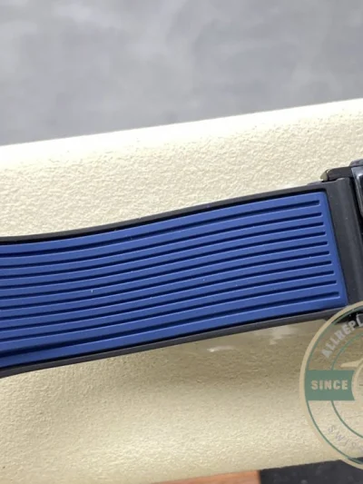 Replica Hublot Spirit of Big Bang Gold Case, Blue Dial 642.OL.7180.RX - Premium Super Clone Watch