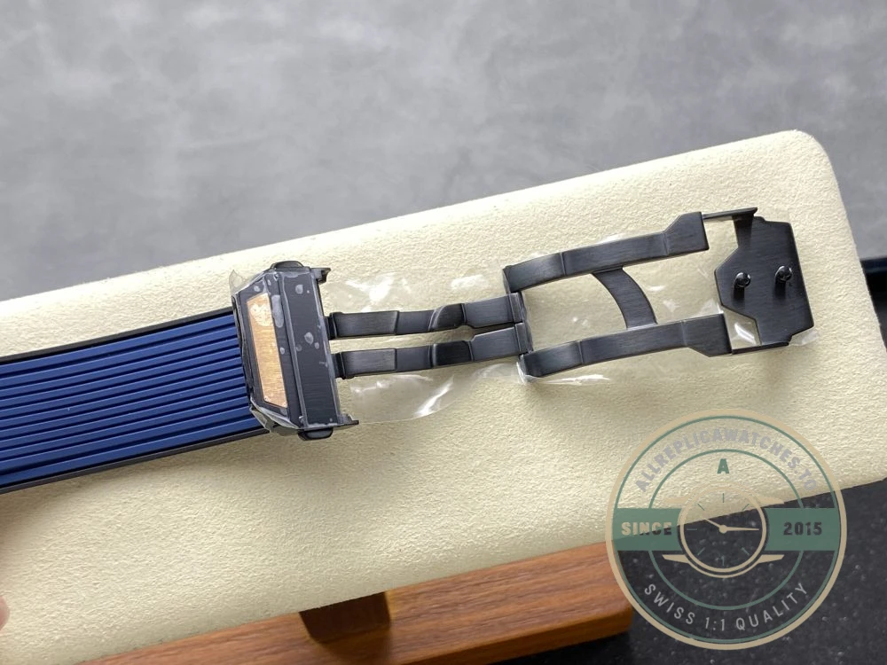Replica Hublot Spirit of Big Bang Gold Case, Blue Dial 642.OL.7180.RX - Top-Tier Swiss Replica Watch