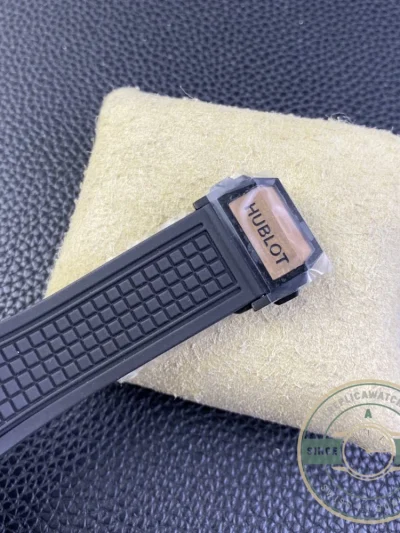 Replica Hublot Square Bang Unico 42mm 821.OX.0180.RX - High-Grade Replica Watch
