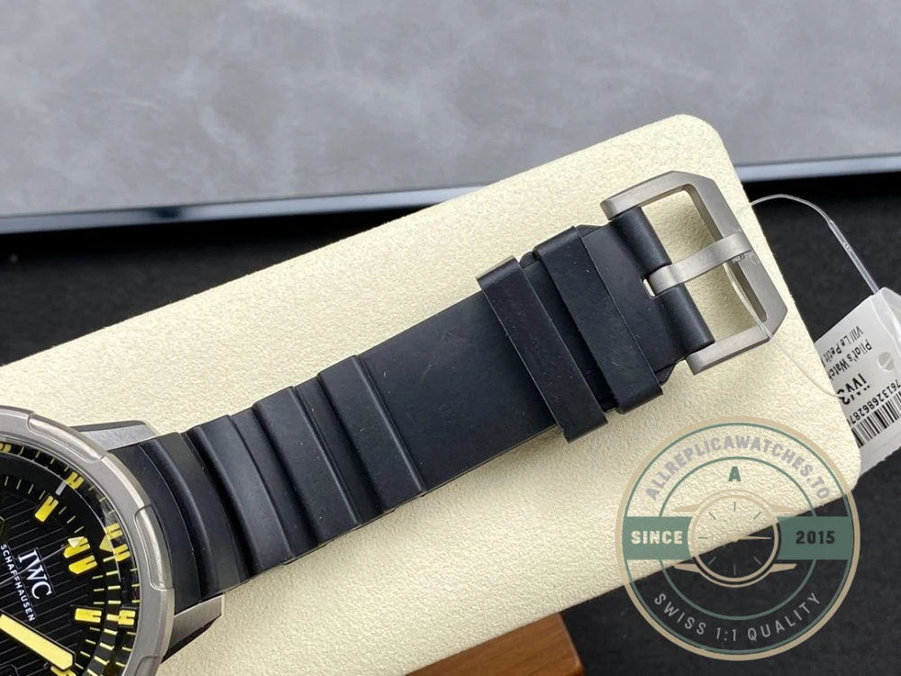 Replica IWC Aquatimer Automatic 2000 IW358001 - Swiss-Made Clone Watch