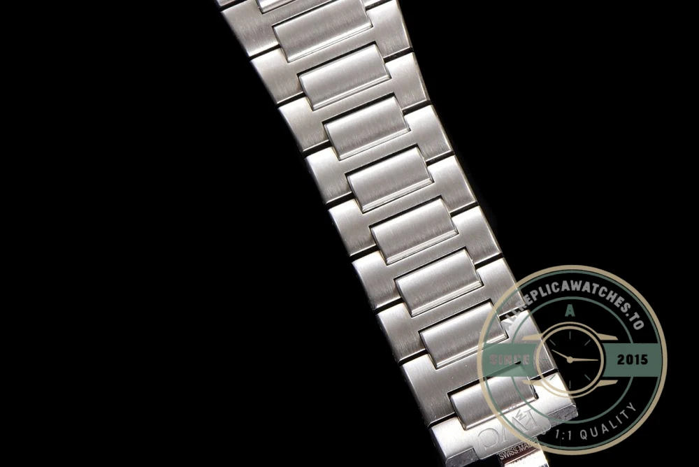 Replica IWC Ingenieur 40mm MY9015 Black Dial - Top-Tier Swiss Replica Watch