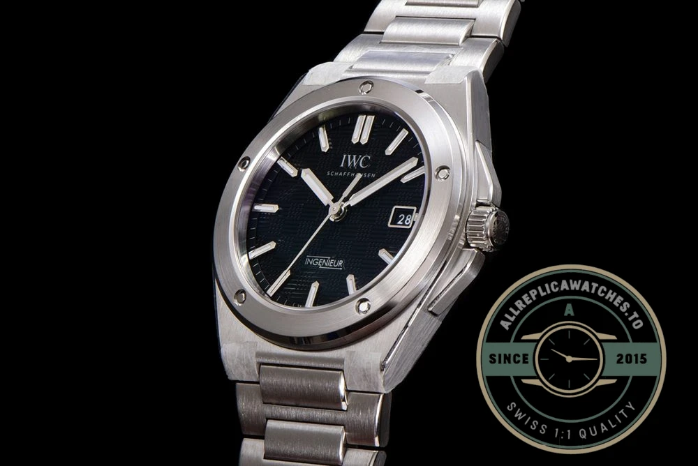 Replica IWC Ingenieur 40mm MY9015 Black Dial - Swiss-Made Clone Watch