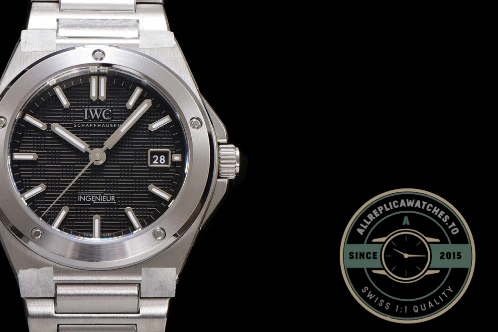 Replica IWC Ingenieur 40mm MY9015 Black Dial - Top-Tier Swiss Replica Watch
