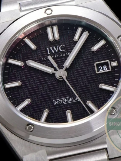 Replica IWC Ingenieur 40mm MY9015 Black Dial - Luxury Replica Watch