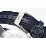 Calibre 32111 automatic with Pellaton winding on ceramic components