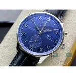 Applied indices sit slightly raised above the blue 41mm Portugieser chronograph dial