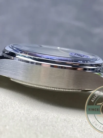 Replica IWC Portuguese series IW501704 42.4mm - Premium Super Clone Watch