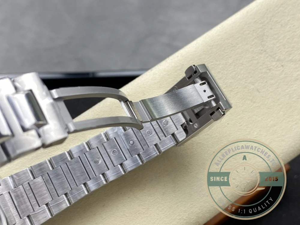 Replica IWC Portuguese series IW501704 42.4mm - Swiss Movement Replica Watch